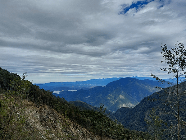 登山跨年的初體驗~西巒大山