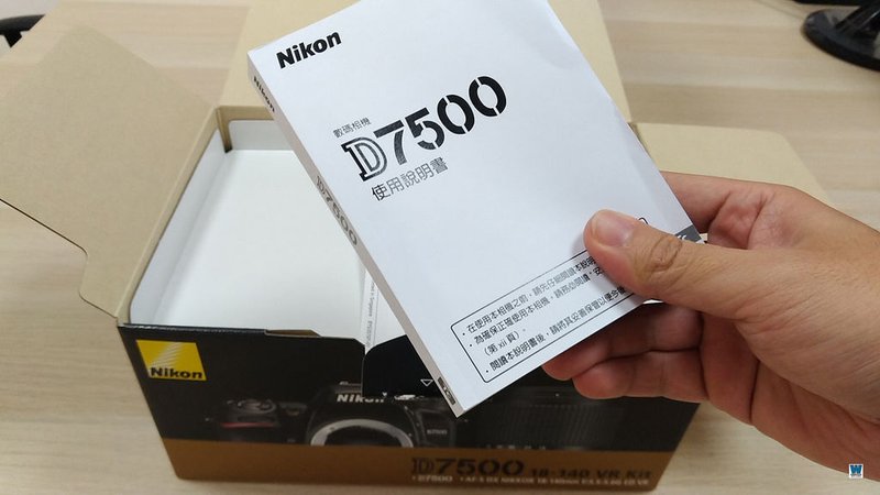 Nikon d7500 單眼相機開箱評價  進階數位單眼規格與教學測試kit組鏡頭拍照錄影 (18-140mm) (3).jpg