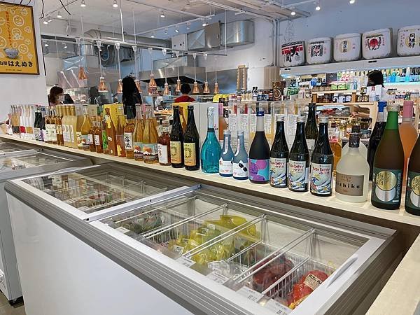 【高雄苓雅】頂級生鮮進口，活體海鮮，食材精品店-平凡五金行