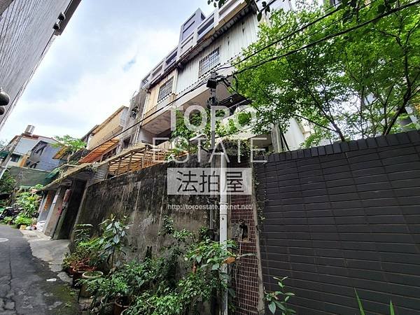 LINE_ALBUM_新北市新店區太平路17巷10號2層樓_220822_4