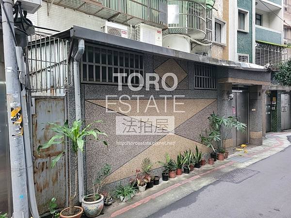 LINE_ALBUM_台北市中正區杭州南路一段77巷22號1樓_230111_12