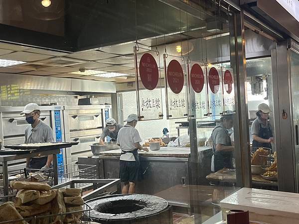 【台北善導寺】美食地圖 ｜阜杭豆漿X燒餅X蛋餅｜台北必吃傳統