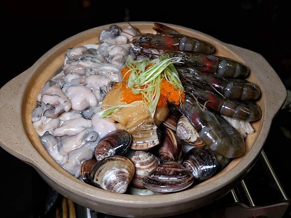 三重超有氛圍日式居酒屋【炭伙】多款海鮮料理、串燒、烤物、酒類