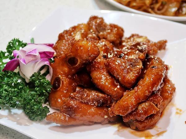 母親節聚餐就吃這家【宸軒園 粵菜 海鮮 】新店好吃港式料理、