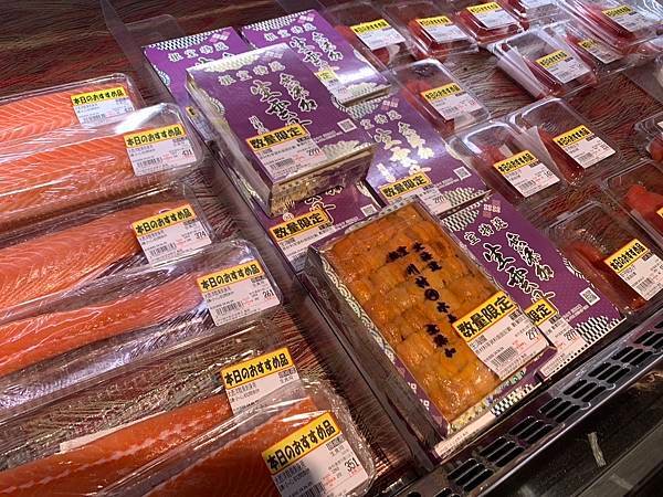 【最愛吃吃喝喝】LOPIA新莊宏匯店，新莊第一間日本超市，專