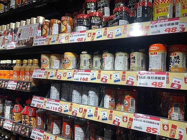 【最愛吃吃喝喝】LOPIA新莊宏匯店，新莊第一間日本超市，專