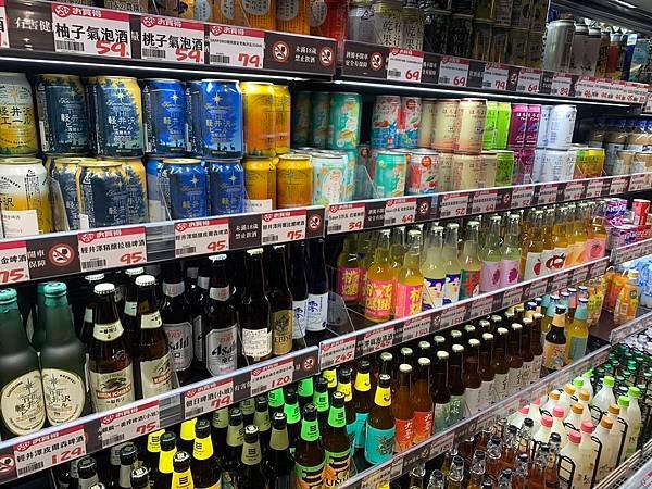 【最愛吃吃喝喝】LOPIA新莊宏匯店，新莊第一間日本超市，專