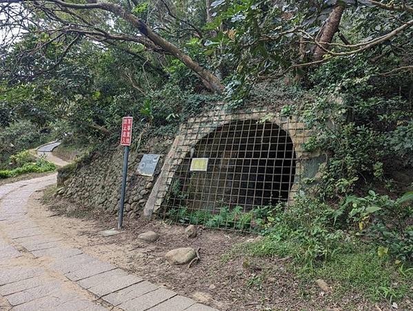 鳳崎步道-「鳳崎晚霞」即列入台灣淡新八景之一/當地人在竹北鳳