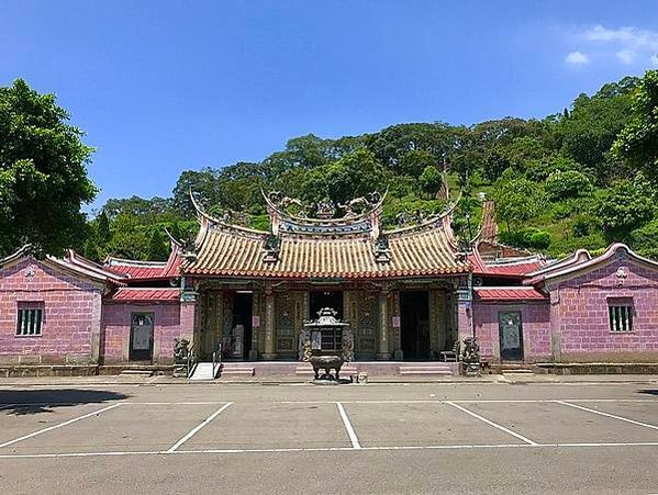 798px-竹北蓮華寺正面照