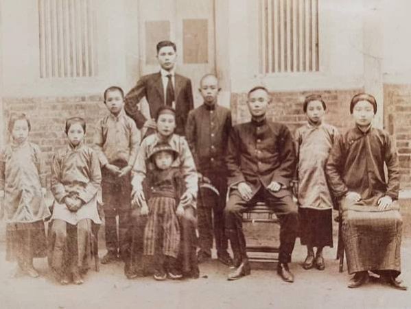 臺灣習俗美醜十則/嘉義市蘭井街世家許紫鏡（清朝貢生）許紫鏡（