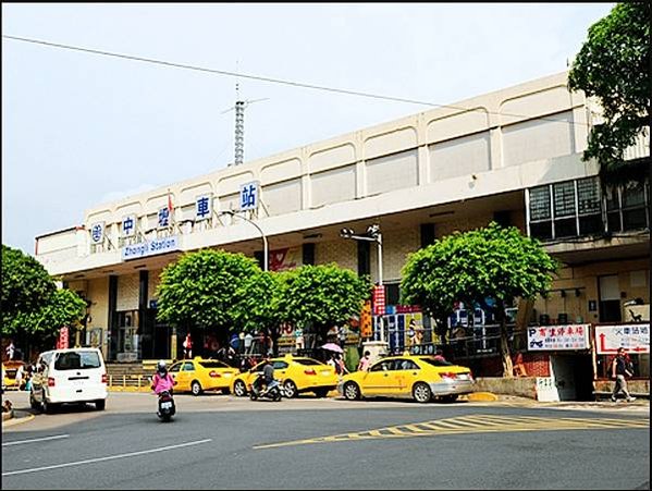 中壢火車站1891年啟用，現有舊車站建物則是1978年8月8