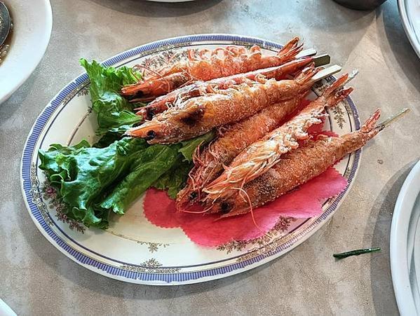 到漁港不只吃海鮮吃鵝肉吧/在地超人氣餐廳/郭鵝肉海產店