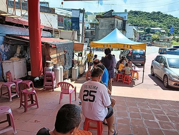 【新北_瑞芳】蝙蝠洞附近廟口超人氣海鮮什錦麵_東北角美食_有