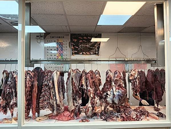 【新北_板橋】排隊美食_溫體牛肉湯_現場牛肉大體肢解秀給你看