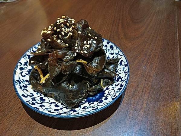 【台北_士林】下班後聚會的好地方，簡單美味燒烤料理，小酌放鬆