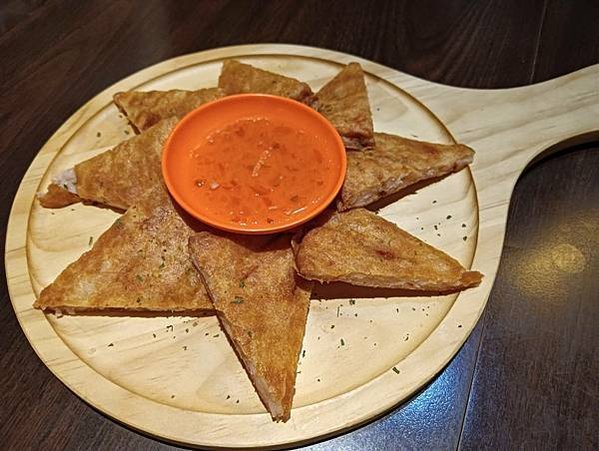 【台北_士林】下班後聚會的好地方，簡單美味燒烤料理，小酌放鬆