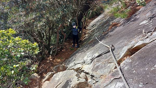 【鳶嘴山】鳶嘴山，全台知名危岩聳壁地形，挑戰驚險峭壁攀岩，走