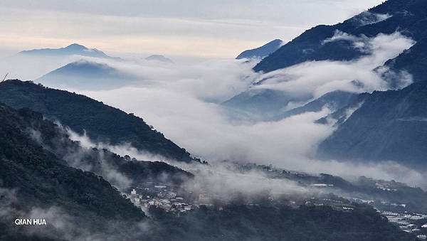 【麟趾山】【鹿林山】親民輕鬆步道卻擁有百岳級美景，眺望玉山群