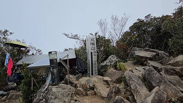 【鳶嘴山】鳶嘴山，全台知名危岩聳壁地形，挑戰驚險峭壁攀岩，走