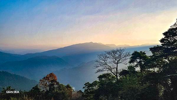 【鵝公髻山雲霧步道】千年血藤、三心瀑布群、神木與酋長岩的奇幻