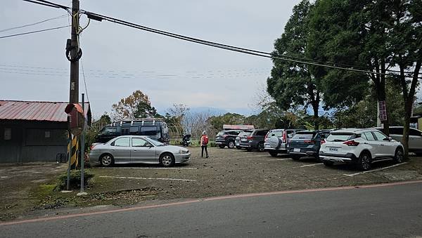 【鵝公髻山雲霧步道】千年血藤、三心瀑布群、神木與酋長岩的奇幻