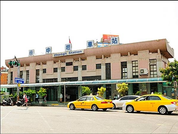 中壢火車站1891年啟用，現有舊車站建物則是1978年8月8