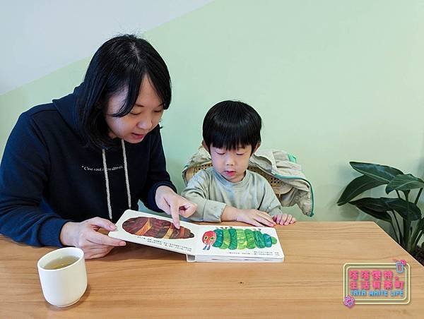 桃園青埔美食：青塘小橡，日式定食與下午茶推薦，馬鈴薯燉牛肉定食好好吃，肉桂捲必點，下午茶親子友善餐廳！(含菜單價格分享)-33.jpg