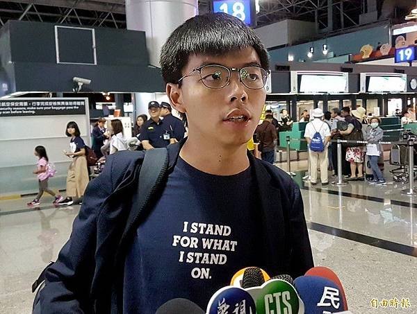 郭位/不只香港中文大學遭港警攻擊，香港城市大學也淪陷槍林彈雨