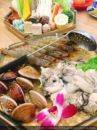 【半食記】高雄「賽門汕頭鍋」海鮮痛風鍋對戰超級大肉盤 超值必