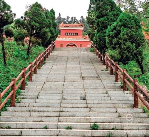 閣皂宗-閤皂山是道教名山-靈寶派祖山-祖師葛玄-尊元始天尊為