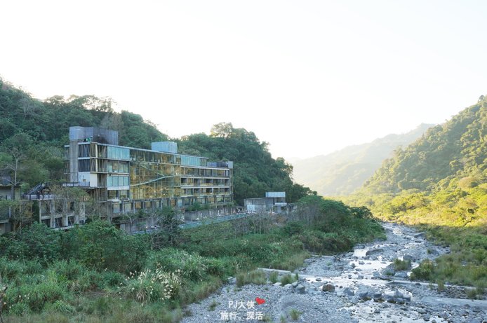 苗栗溫泉泡湯推薦飯店住宿泰安觀止多少錢早餐晚餐泡溫泉慶祝慶生周年紀念線上優惠折扣