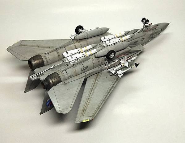 Academy 愛德美 1/72 F-14A TOP GUN