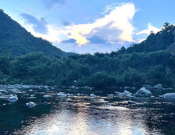 秘境野炊、溪邊抓蝦、海邊玩水、山上泡茶瘋露營看見台灣之美