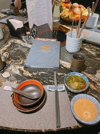 食記 ཾ二本松涮涮屋༺全程專人桌邊服務高級火鍋名店x藝人推薦