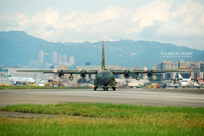 中華民國空軍 Lockheed Martin C-130H Hercules 濱江街