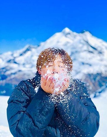 2020-12-30 Jimin snow.jpg