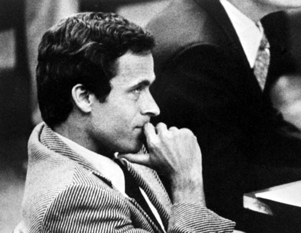 以帥聞名的美國連續殺人犯 {泰德邦迪 Ted Bundy}