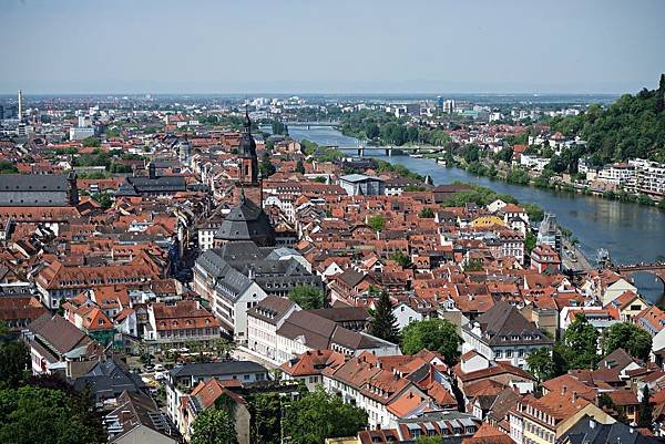 《德國》Heidelberg｜居高臨下的海德堡城堡。哲學家小