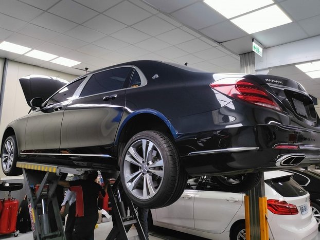 賓士 S650 Maybach 中古車找誰買 找誰保養 找誰維修  台北外匯車保養維修推薦夢工場汽車5.jpg