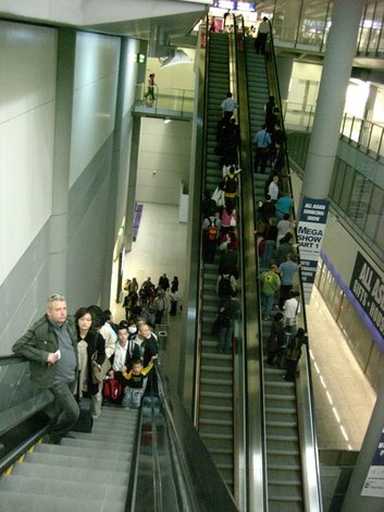 030香港機場.JPG