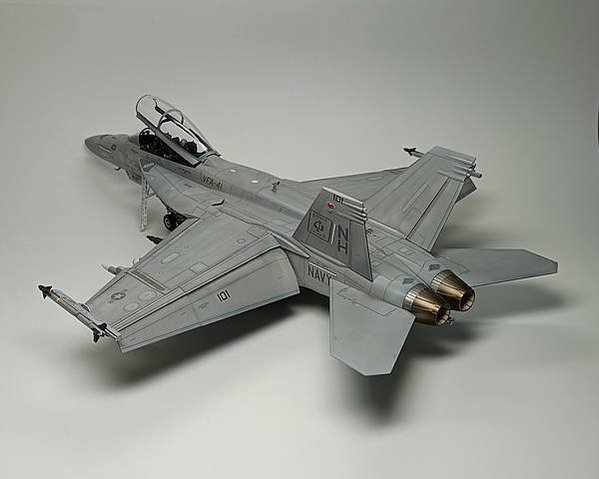 MENG 1/48 F/A-18F SUPER HORNET