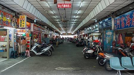 貓與蟲的遊記生活-花園夜市附近的老台南人美食集散地！帶你深度吃喝小北觀光夜市(小北商場)！