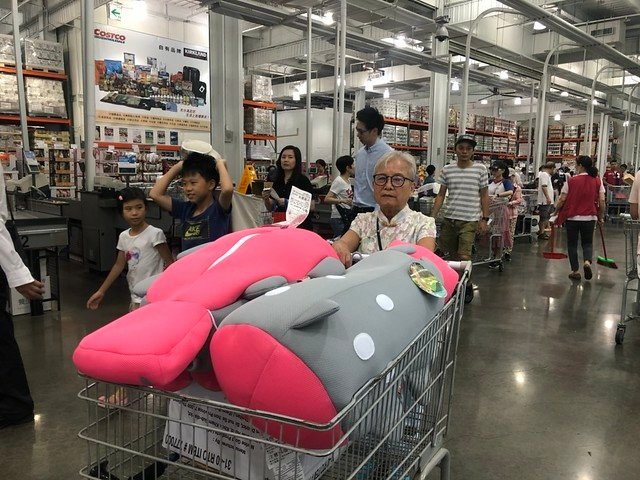 玉書帶我到好事多買飯店用品 (3)