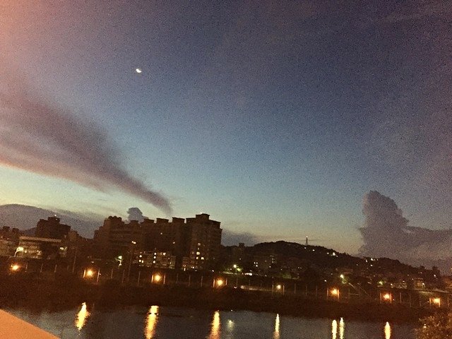 劍潭捷運晨曦  (5)