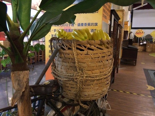 高雄1 058