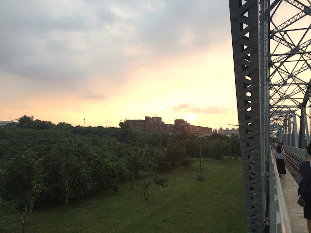 舊鐵橋濕地生態公園