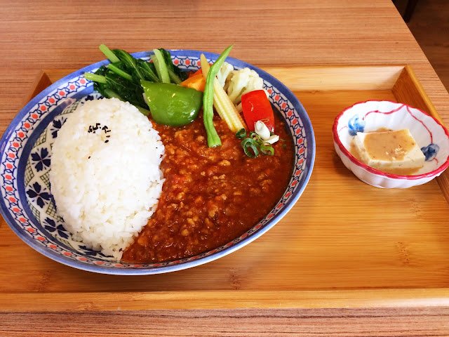 細火煨煮濃豬肉醬咖哩飯-咖哩食所