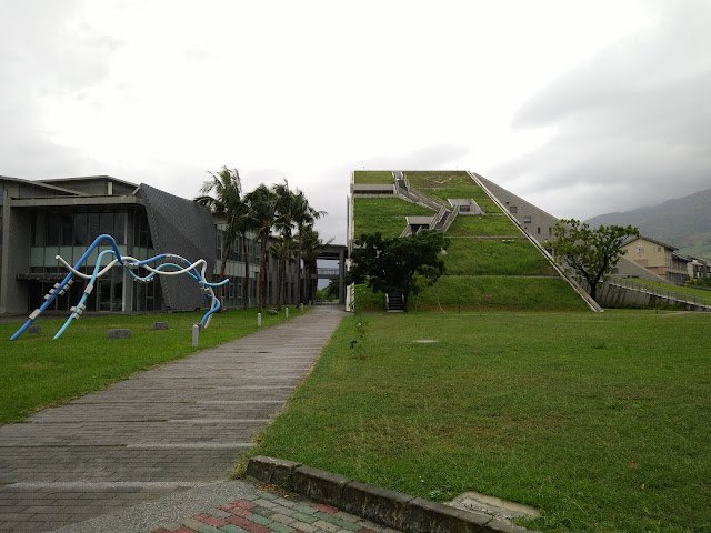 台東大學圖書資訊館