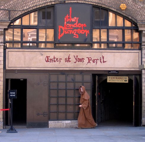 2005-07-12_-_United_Kingdom_-_England_-_London_-_The_London_Dungeon