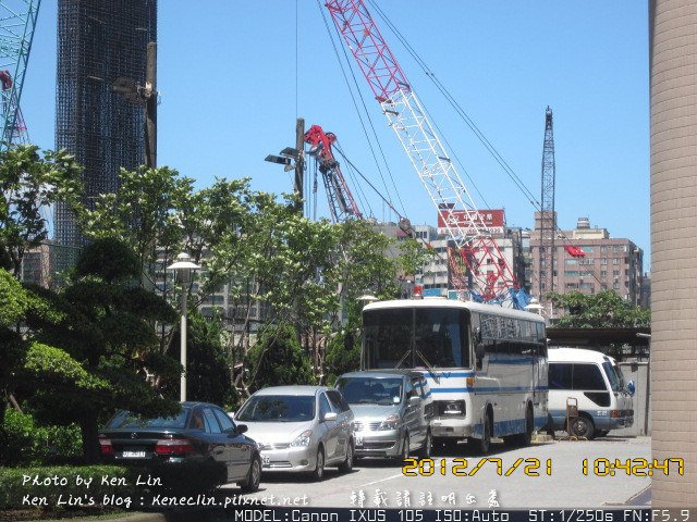 北市某處CIB內警用巴士